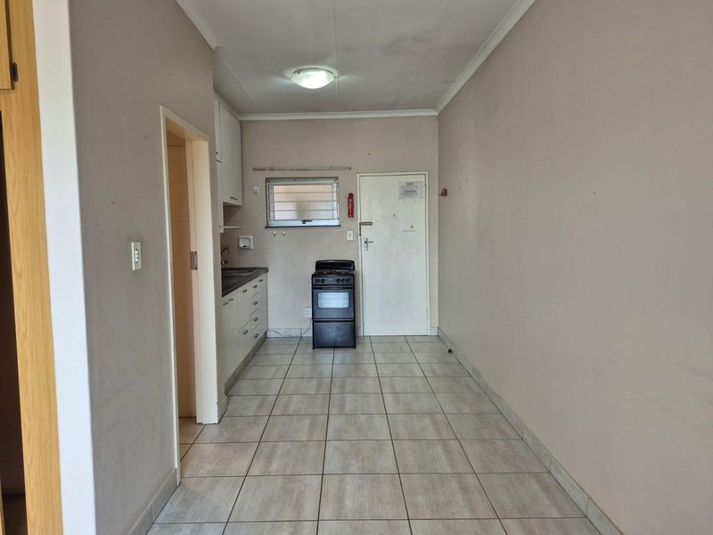 Retirement Apartment For Sale in Terenure, Kempton Park - Photo 8
