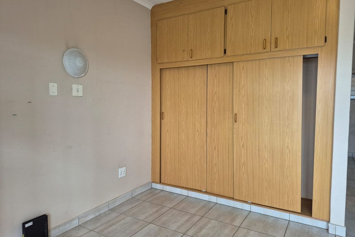 Retirement Apartment For Sale in Terenure, Kempton Park - Photo 5