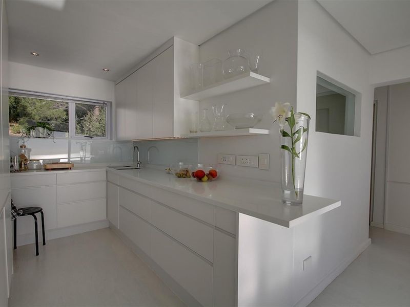 2 Bedroom Apartment - Photo 5