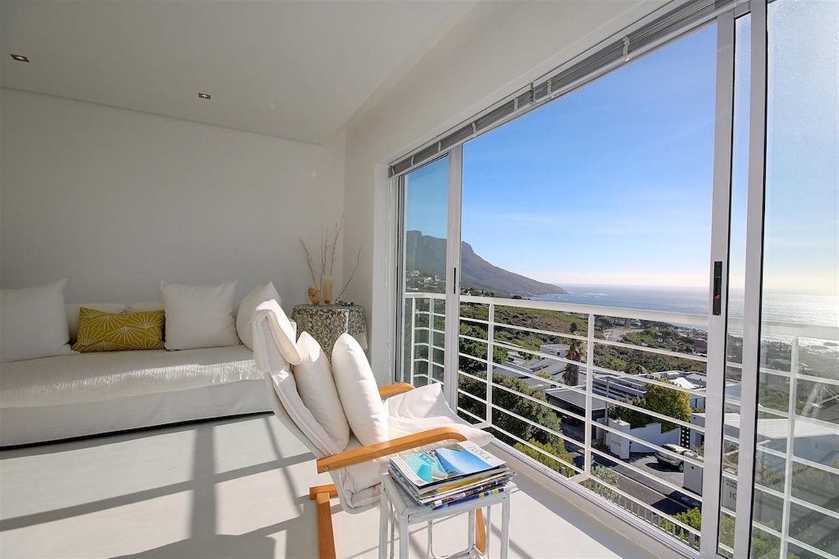 2 Bedroom Apartment - Photo 3