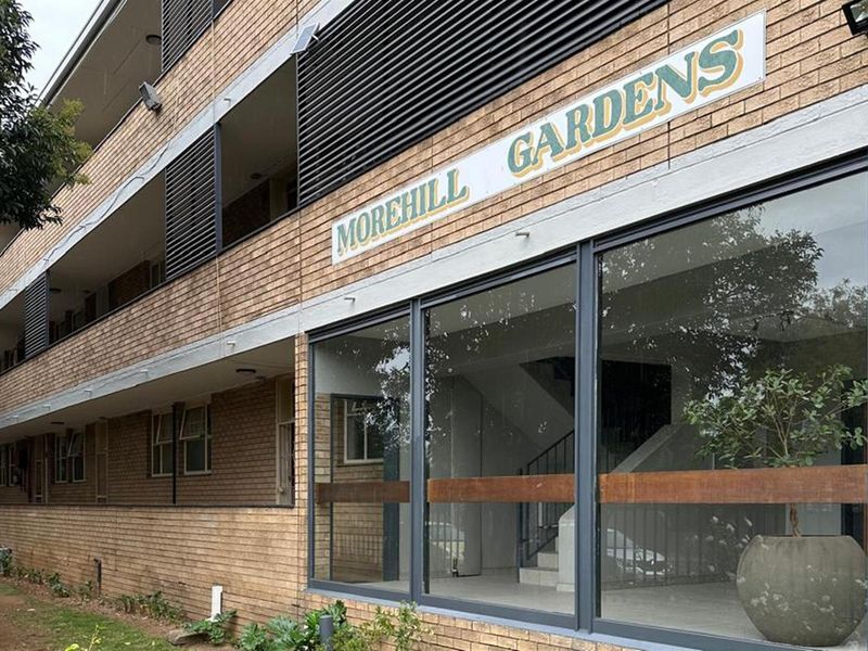 MASSIVE 85m2 VALUE - PRICED TO FLY AT R615,000! - Photo 2