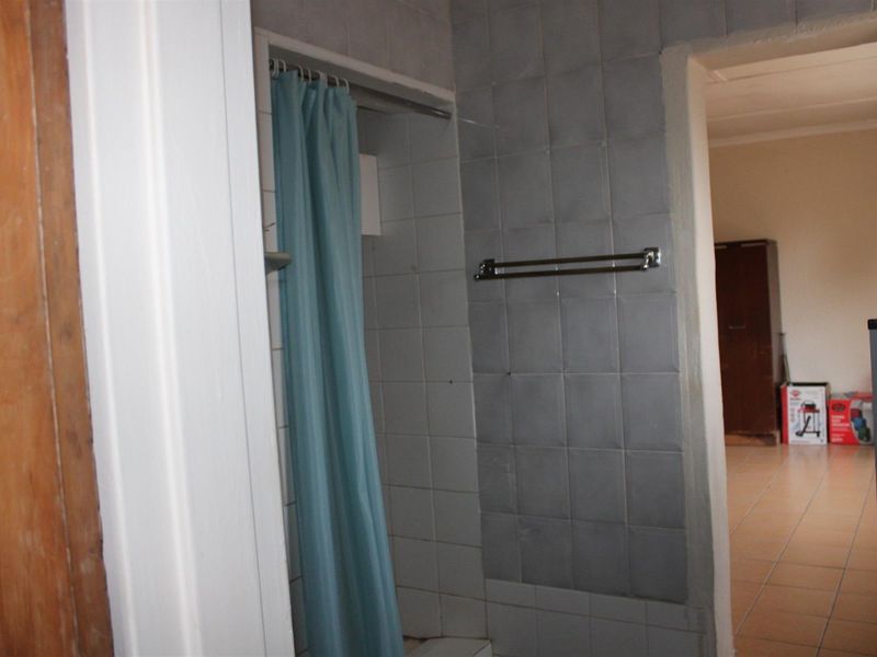 House For Sale in CE 3, Vanderbijlpark CE - Photo 5