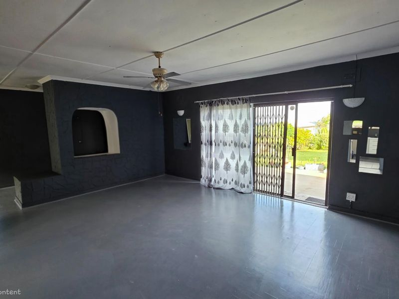 Lovely gem of a Home in St Michaels On Sea - Photo 9