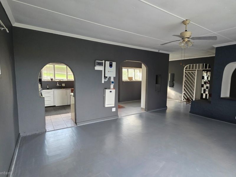 Lovely gem of a Home in St Michaels On Sea - Photo 8