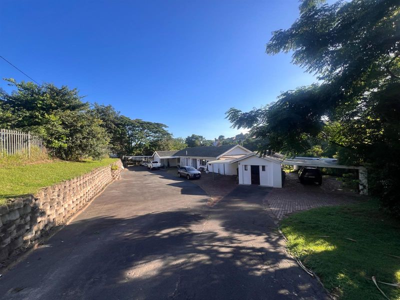 3 Bedroom House To Rent in Berea West, Durban, KwaZulu Natal - Photo 2