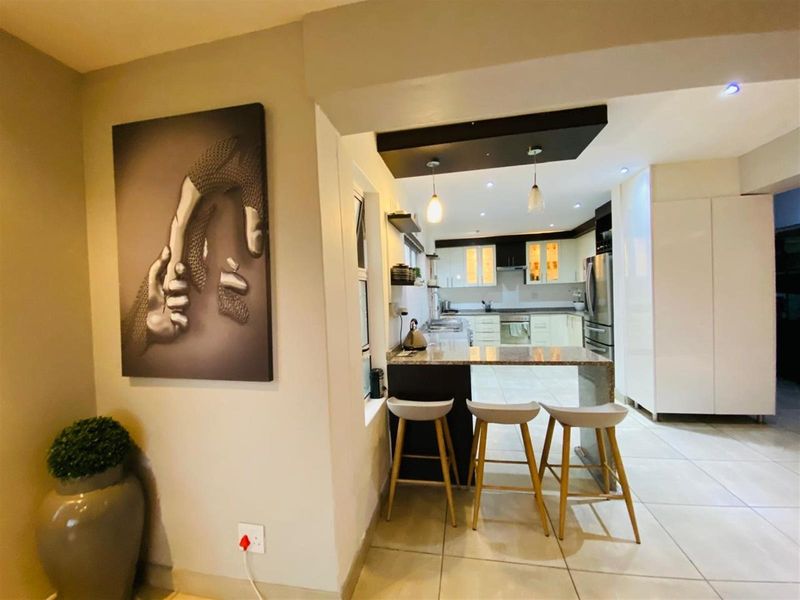 House For Sale in Riverspray Lifestyle Estate, Vereeniging - Photo 4