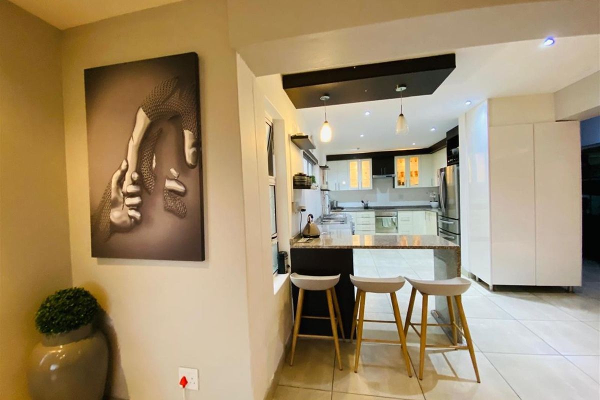 House For Sale in Riverspray Lifestyle Estate, Vereeniging - Photo 4