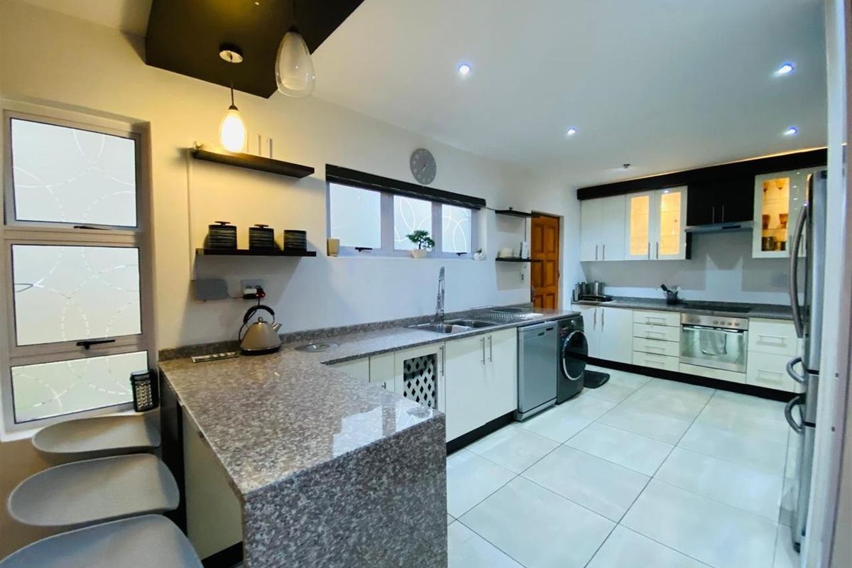 House For Sale in Riverspray Lifestyle Estate, Vereeniging - Photo 5