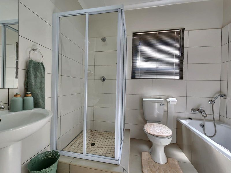 Modern Elegance in Crawford Estate: The Perfect Place to Start - Photo 6