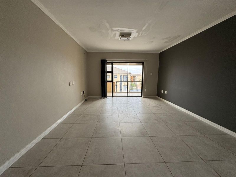 Elevated Living: Modern Luxury Meets Unmatched Lifestyle in a Security Complex at The Palms - Photo 10