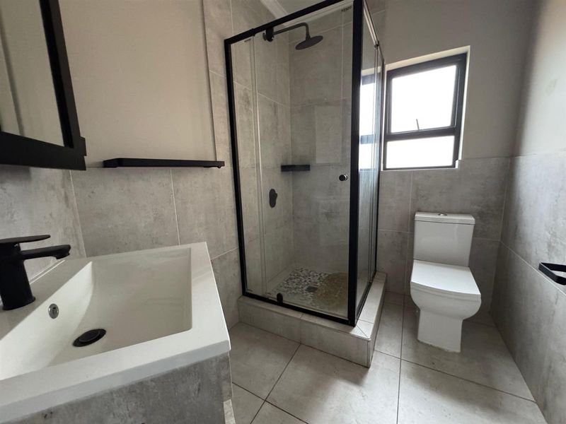 Elevated Living: Modern Luxury Meets Unmatched Lifestyle in a Security Complex at The Palms - Photo 9