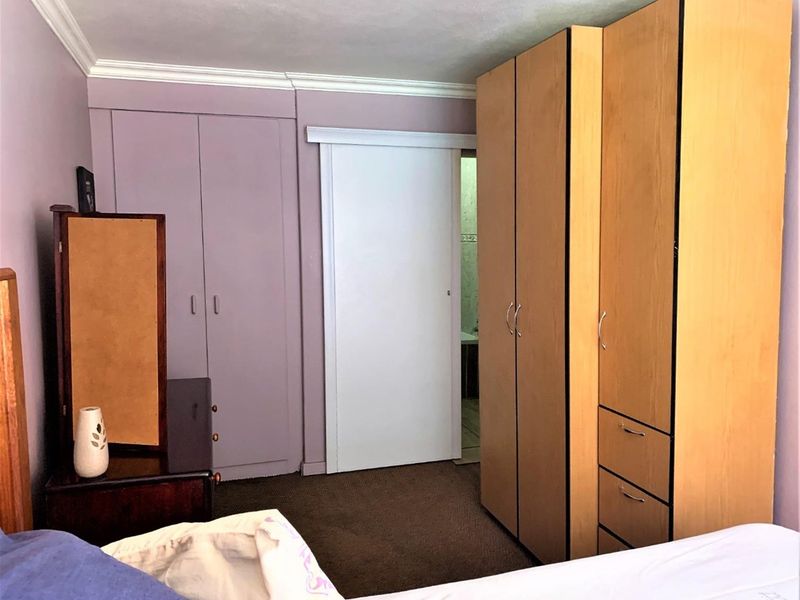 INVESTMENT UNIT - GOOD RETURN - WITH TENANT - Photo 8
