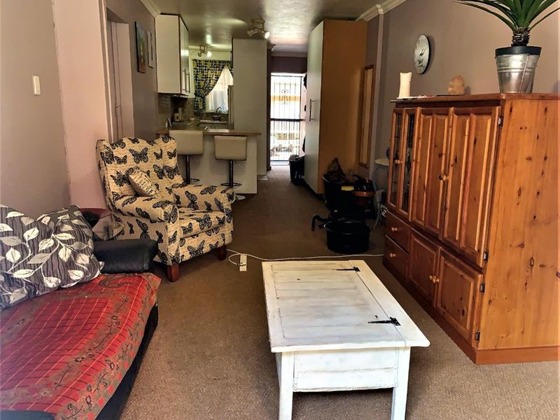 INVESTMENT UNIT - GOOD RETURN - WITH TENANT - Photo 5