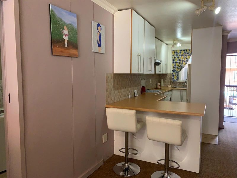 INVESTMENT UNIT - GOOD RETURN - WITH TENANT - Photo 10
