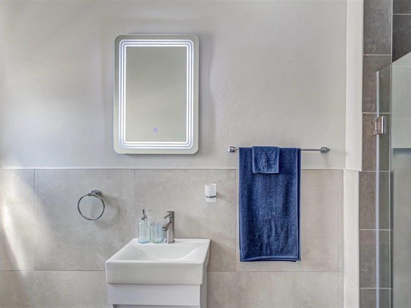 Apartment For Sale in Glen Austin AH, Midrand - Photo 6