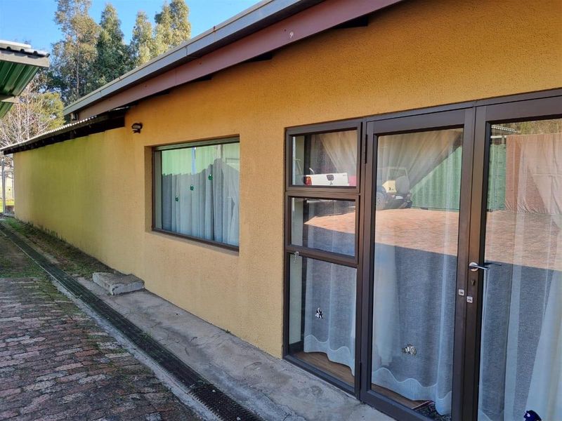 Farm For Sale in Norton Home Estate, Benoni - Photo 2