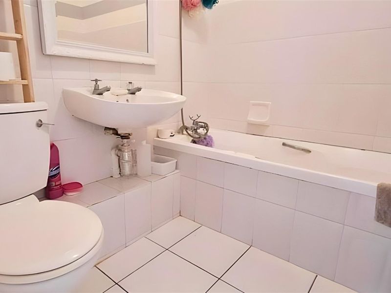 Apartment For Sale in Gonubie, East London - Photo 7