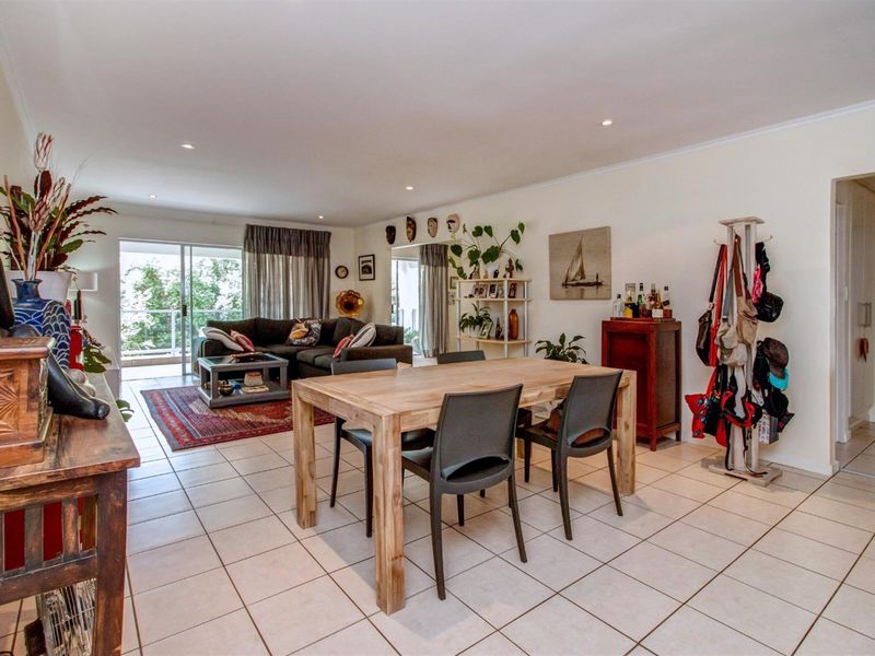 Spacious 2 Bed Apartment for Sale in Bryanston, Sandton - Photo 6