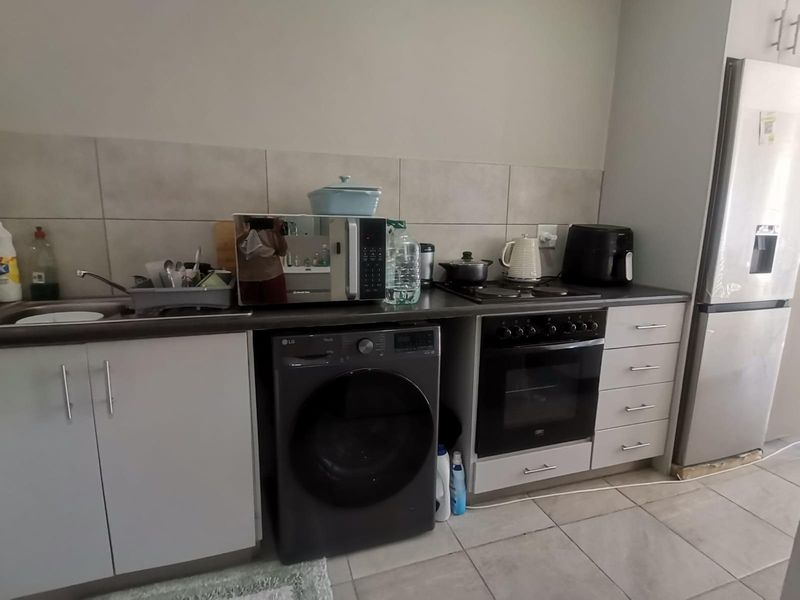 Bachelor Apartment For Sale at La Vie Estate Paarl - Photo 3