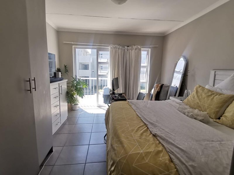 Bachelor Apartment For Sale at La Vie Estate Paarl - Photo 4