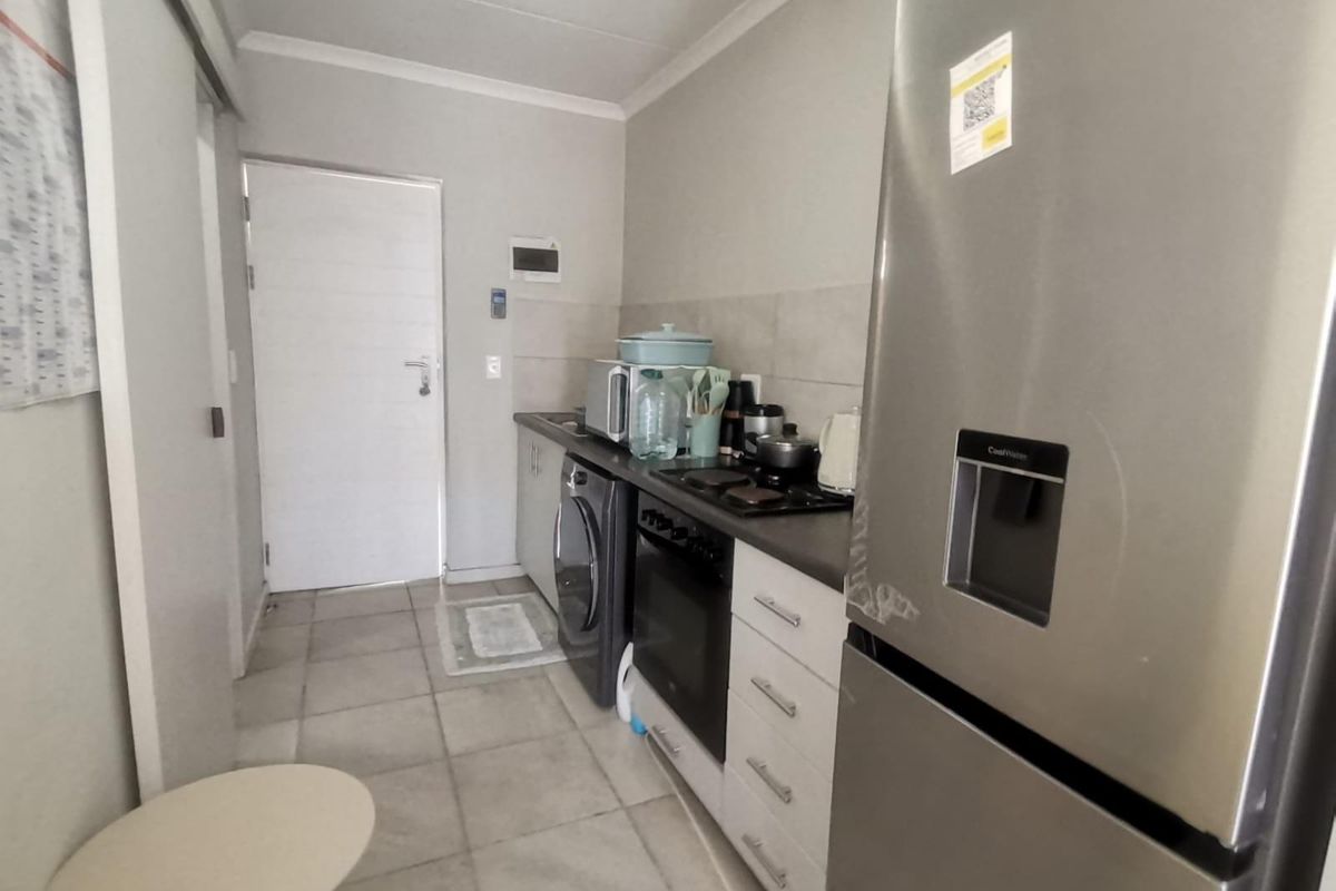 Bachelor Apartment For Sale at La Vie Estate Paarl - Photo 2