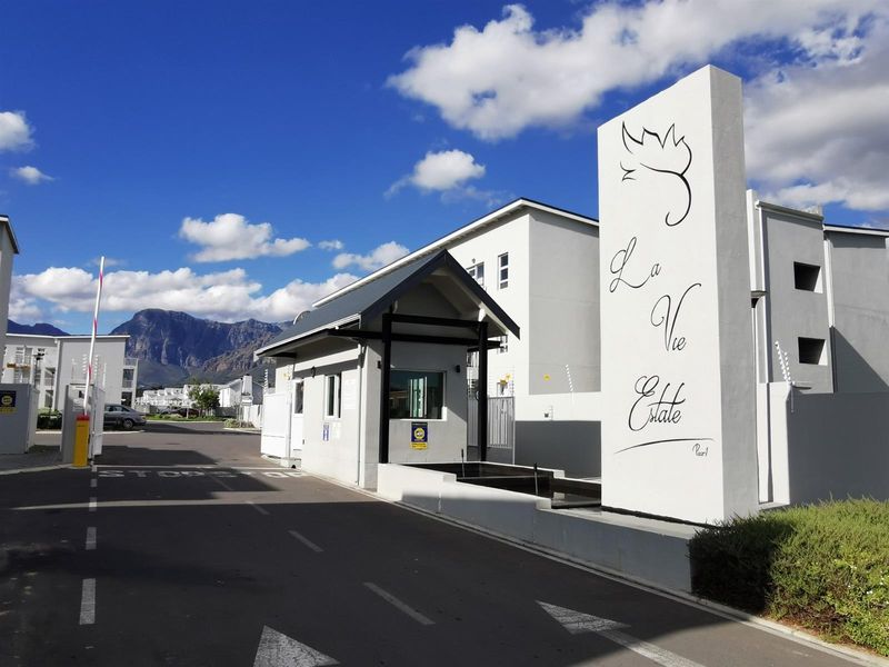Bachelor Apartment For Sale at La Vie Estate Paarl - Photo 10