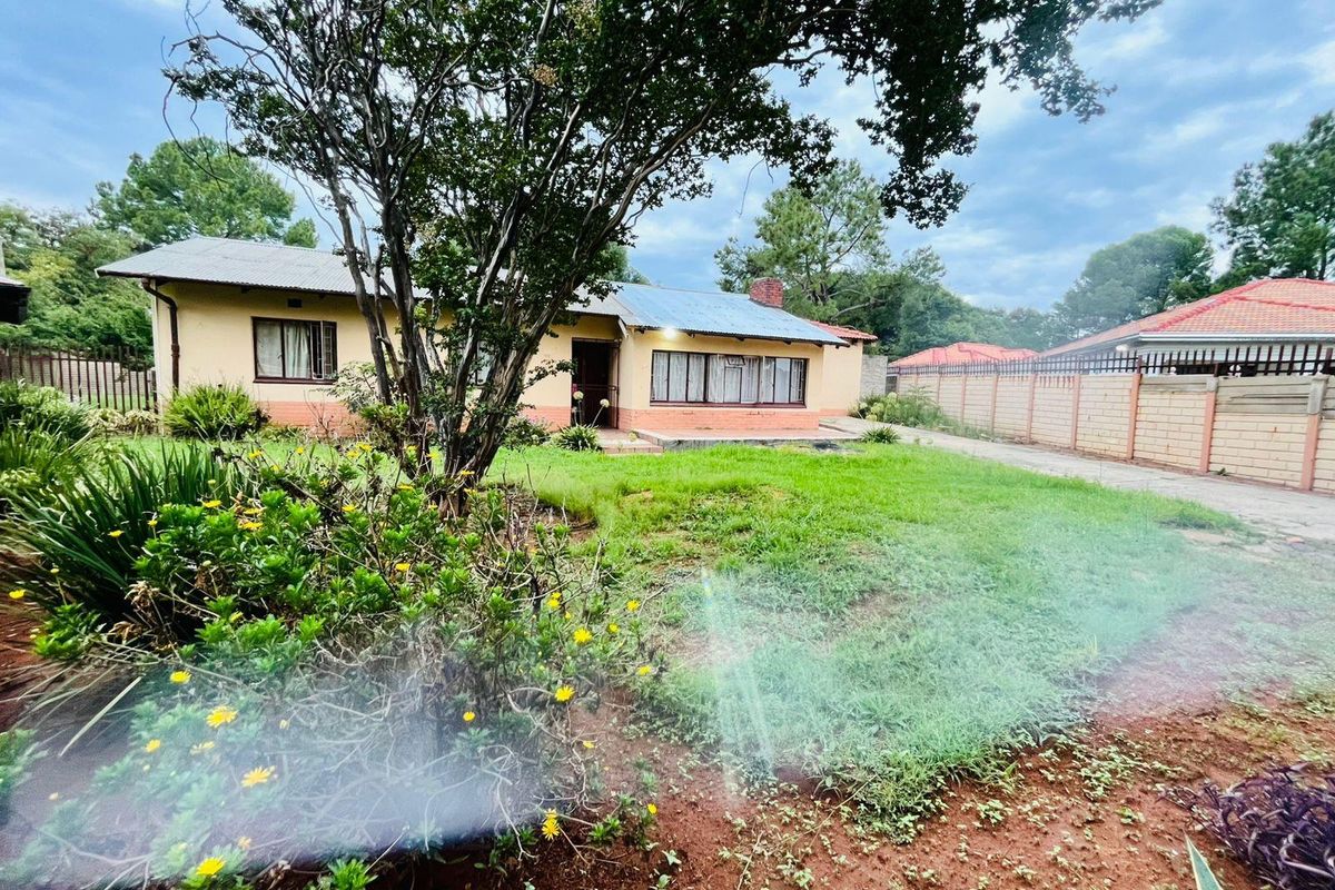 Fully Tenanted Commune For Sale in Sasolburg Central, Sasolburg - Photo 3