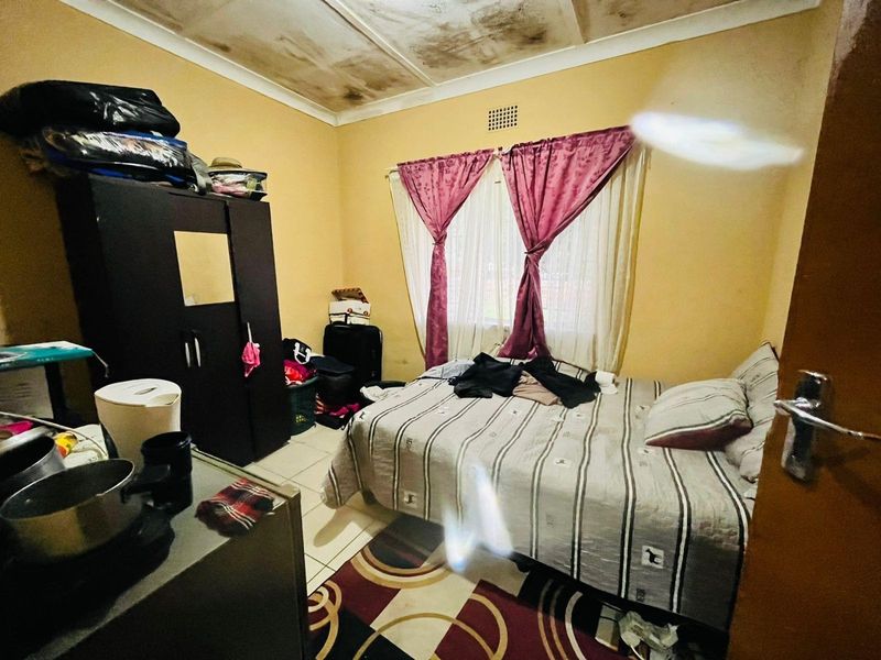 Fully Tenanted Commune For Sale in Sasolburg Central, Sasolburg - Photo 5