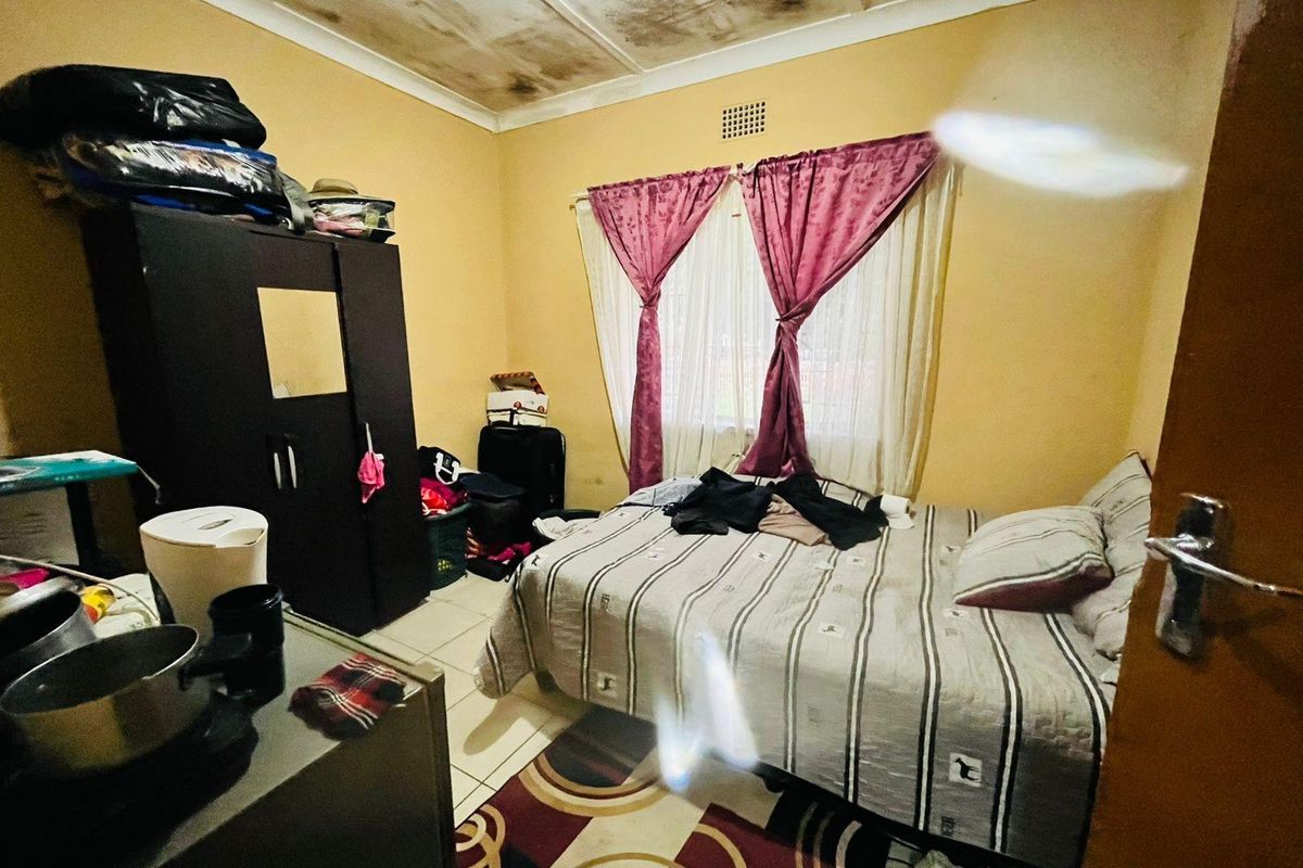 Fully Tenanted Commune For Sale in Sasolburg Central, Sasolburg - Photo 5