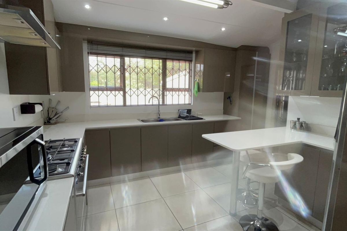 Charming 3-Bedroom Family Home For Sale in Sasolburg Central, Sasolburg - Photo 5