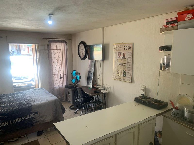 PROPERTY FOR SALE IN CHAPTERS, SCOTTSVILLE - MAKE AN OFFER! - Photo 7