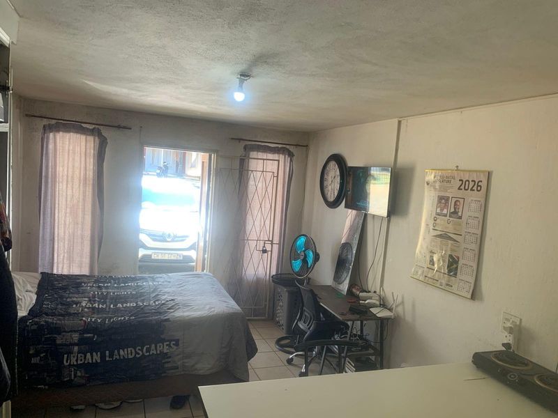 PROPERTY FOR SALE IN CHAPTERS, SCOTTSVILLE - MAKE AN OFFER! - Photo 3