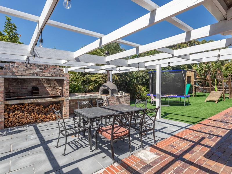 Modern Oasis in Dreyersdal, Tokai - Photo 5