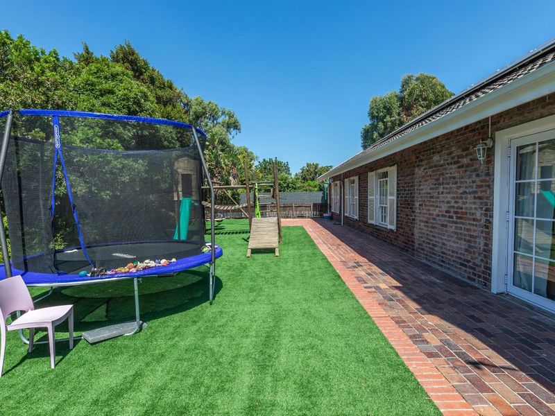 Modern Oasis in Dreyersdal, Tokai - Photo 6