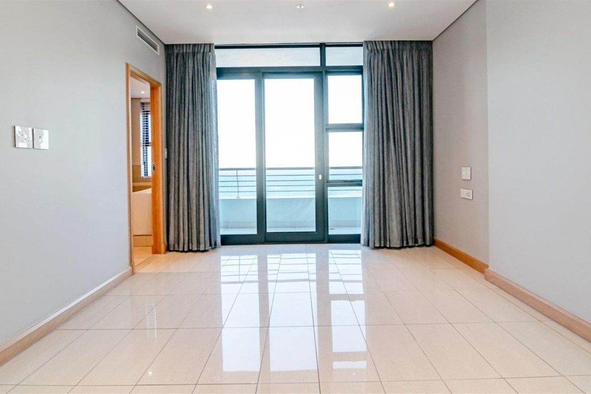 Exclusive Apartment For Sale in Umhlanga, KwaZulu Natal *No Transfer Duty* - Photo 4