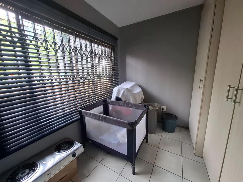 Apartment For Sale in Honeydew Grove, Roodepoort - Photo 10