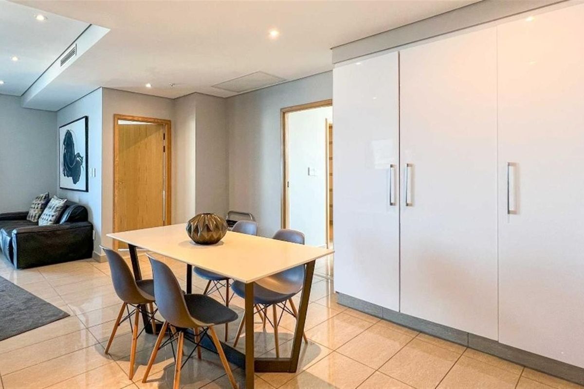 Exquisite Apartment For Sale in Umhlanga, KwaZulu Natal *No Transfer Duty* - Photo 4