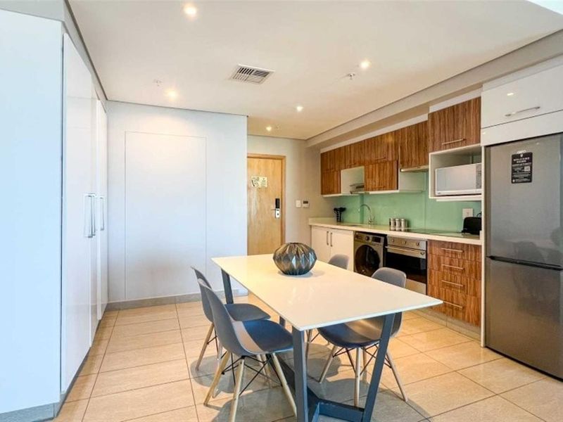 Exquisite Apartment For Sale in Umhlanga, KwaZulu Natal *No Transfer Duty* - Photo 3