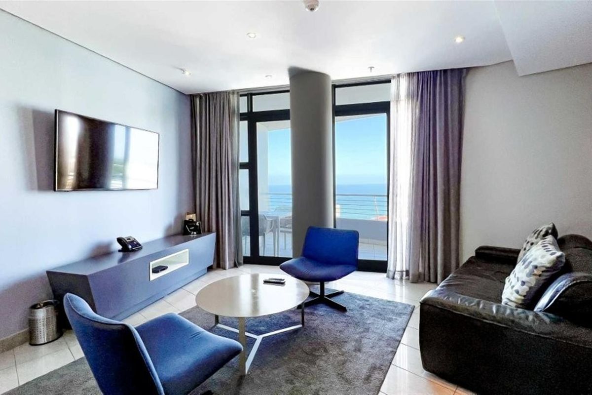 Exquisite Apartment For Sale in Umhlanga, KwaZulu Natal *No Transfer Duty* - Photo 5