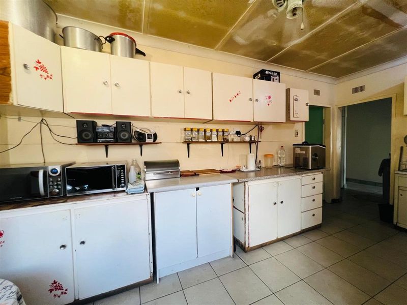House For Sale in CE 2, Vanderbijlpark CE - Photo 2
