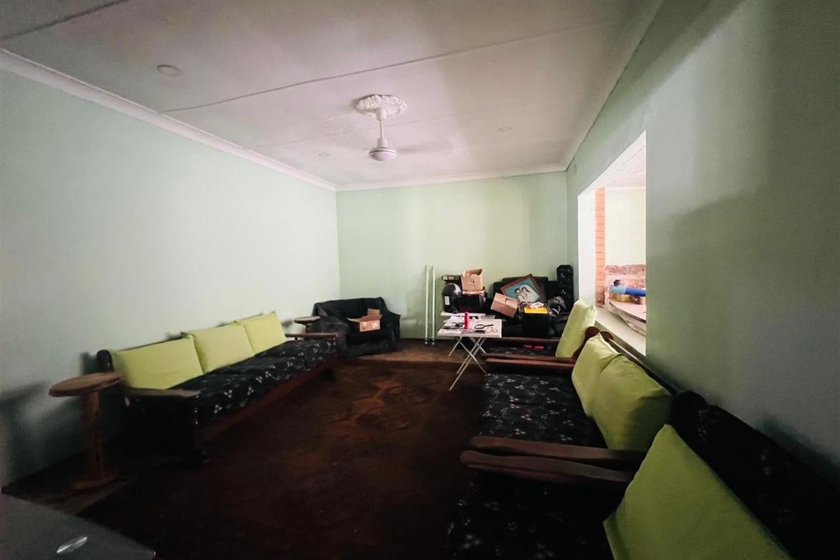 House For Sale in CE 2, Vanderbijlpark CE - Photo 4