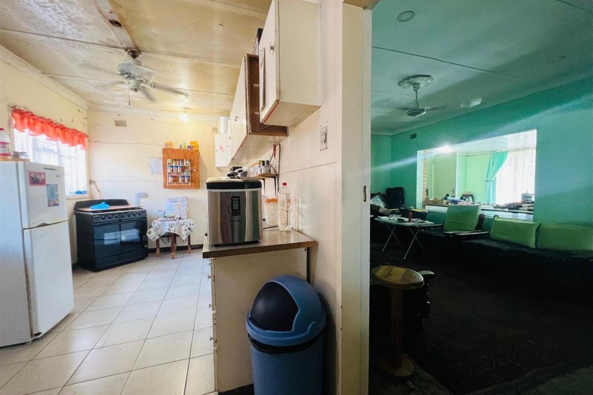 House For Sale in CE 2, Vanderbijlpark CE - Photo 3