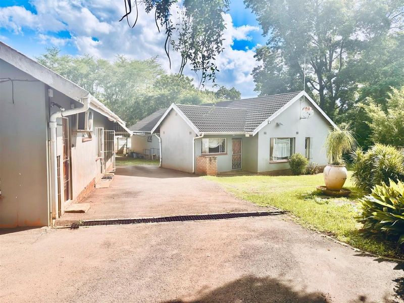 Prime Hayfields Income Property | R330k+ Annual Return on 2,188m2 Land - Photo 2