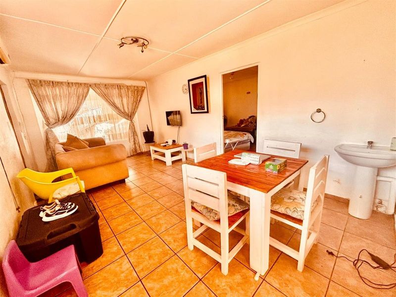 Prime Hayfields Income Property | R330k+ Annual Return on 2,188m2 Land - Photo 6