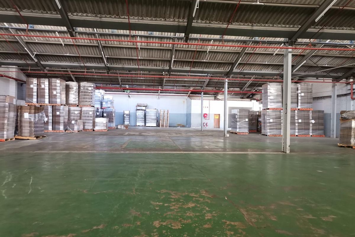 Warehouse Space To Let in Paarl - Photo 5