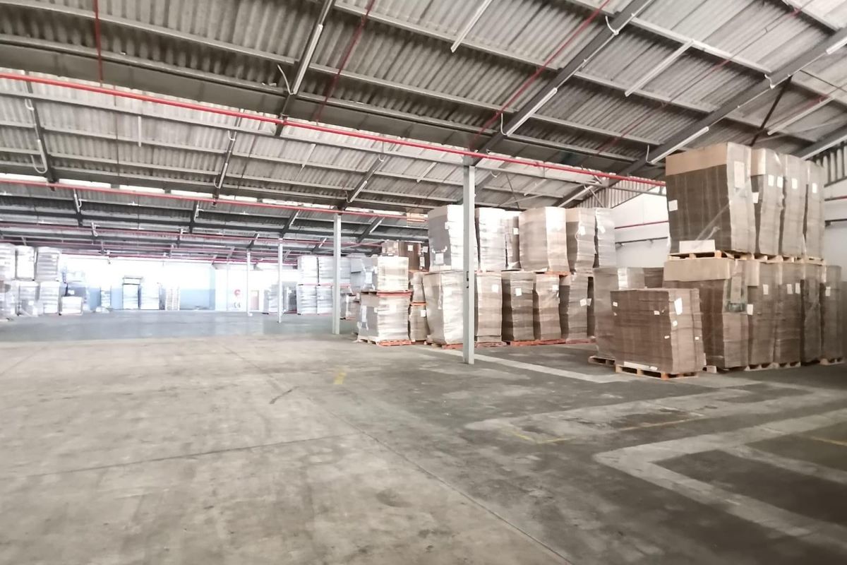 Warehouse Space To Let in Paarl - Photo 3