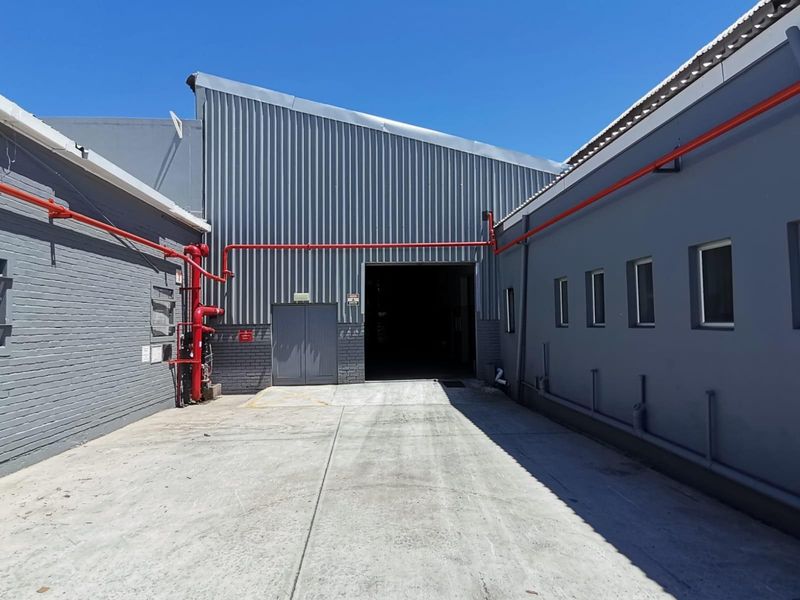 Warehouse Space To Let in Paarl - Photo 1