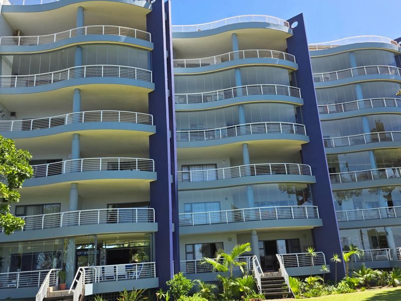 Spectacular  4 bedroom, Ground floor Apartment For Sale in Manaba Beach, Margate, KwaZulu Natal - Photo 2
