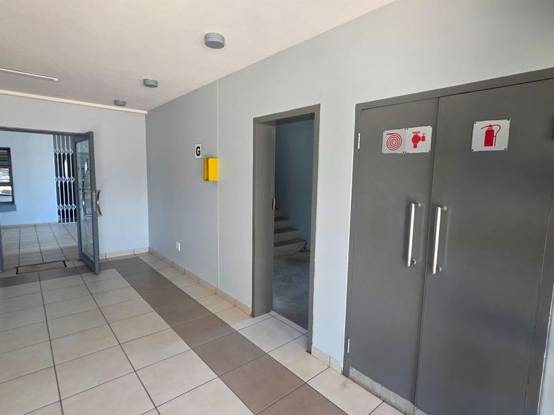 Spectacular  4 bedroom, Ground floor Apartment For Sale in Manaba Beach, Margate, KwaZulu Natal - Photo 5