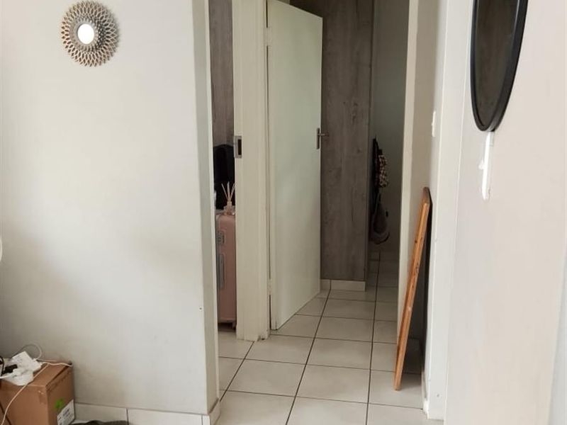 2 Bedroom apartment for Sale in Mahube Manor - Photo 7